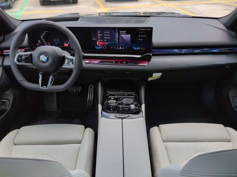 New 2027 BMW 530i RWD image 15