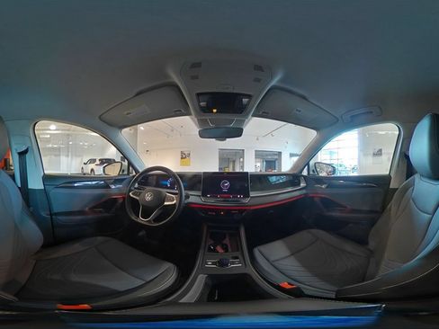 Used 2026 Volkswagen Tiguan SE AWD/4WD image 43