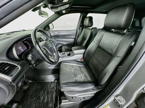 Used 2021 Jeep Grand Cherokee Laredo X AWD/4WD image 13