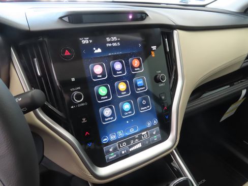 New 2025 Subaru Outback Limited image 19