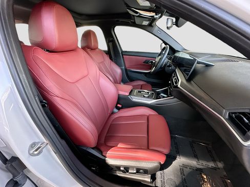 Certified 2024 BMW 330i 330i w/ Convenience Package image 27