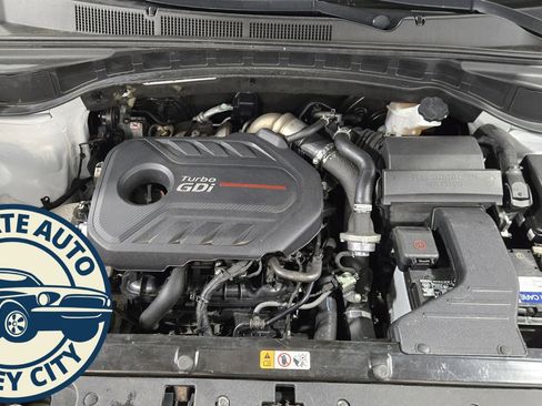 Used 2017 Hyundai Santa Fe Sport 2.0T image 34