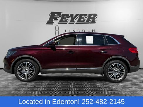 Used 2018 Lincoln MKX Reserve w/ Driver Assistance Package FWD image 3