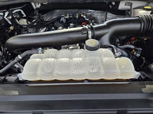 Used 2024 Ford F150 Lariat AWD/4WD image 30