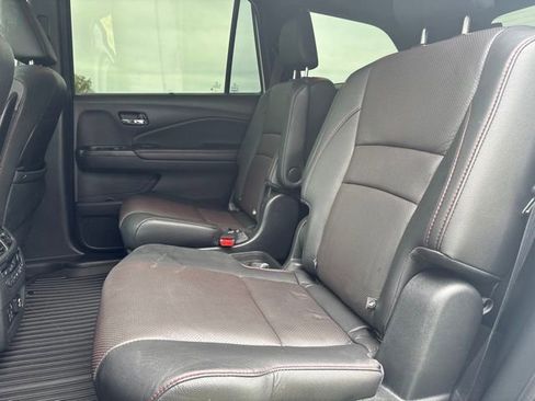 Used 2021 Honda Pilot Black Edition image 10