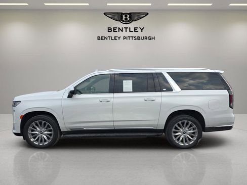 Used 2022 Cadillac Escalade ESV Premium Luxury image 8