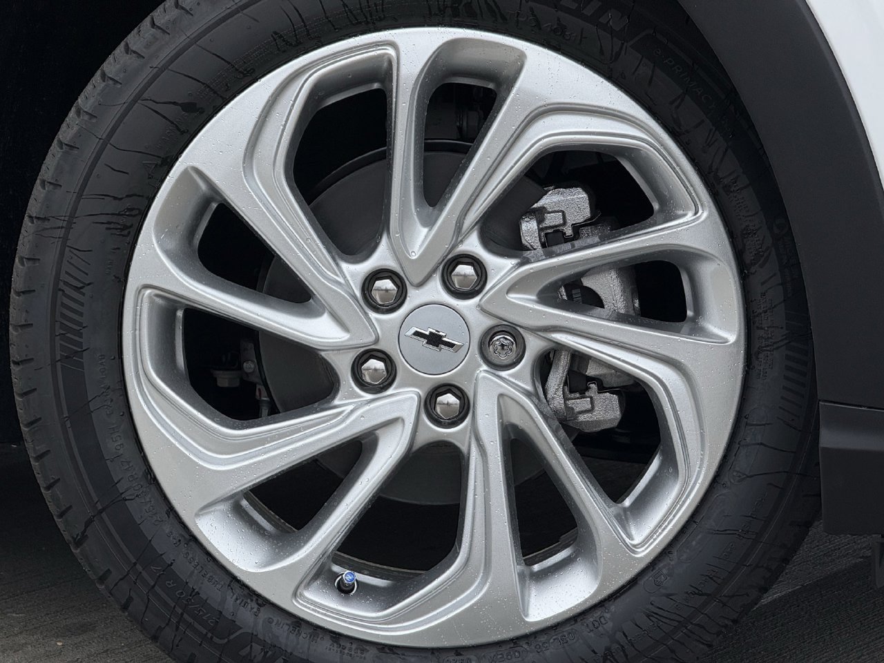 New 2027 Chevrolet Bolt LT w/ Comfort Package FWD image 9