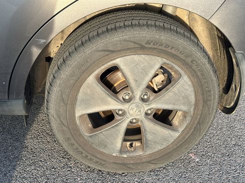 Used 2015 Kia Soul Base image 10