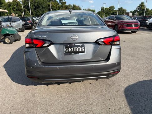 Used 2025 Nissan Versa SV w/ Trunk Package FWD image 6