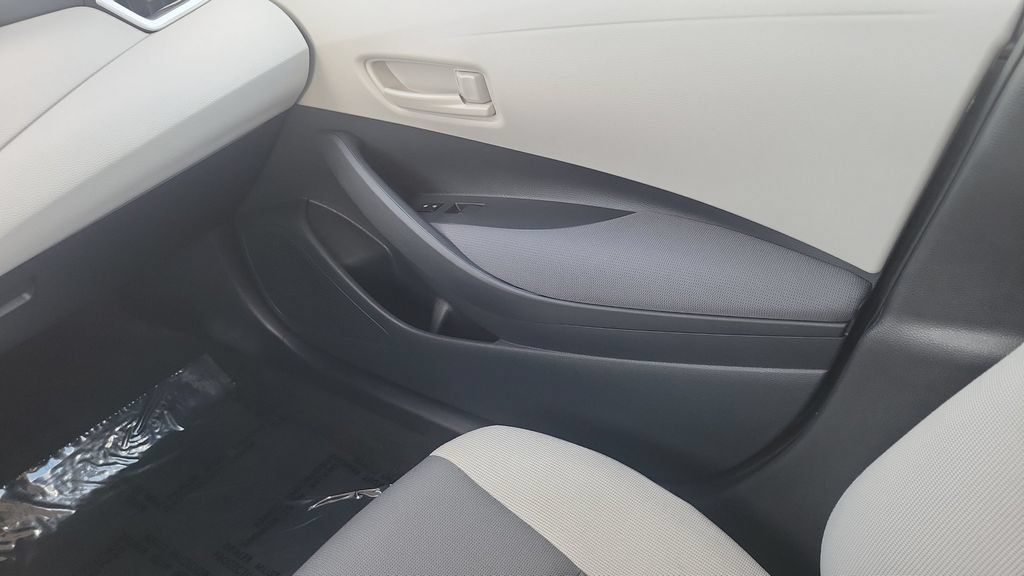 Certified 2025 Toyota Corolla LE FWD image 13