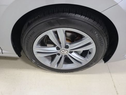 Used 2021 Volkswagen Jetta R-Line FWD image 38