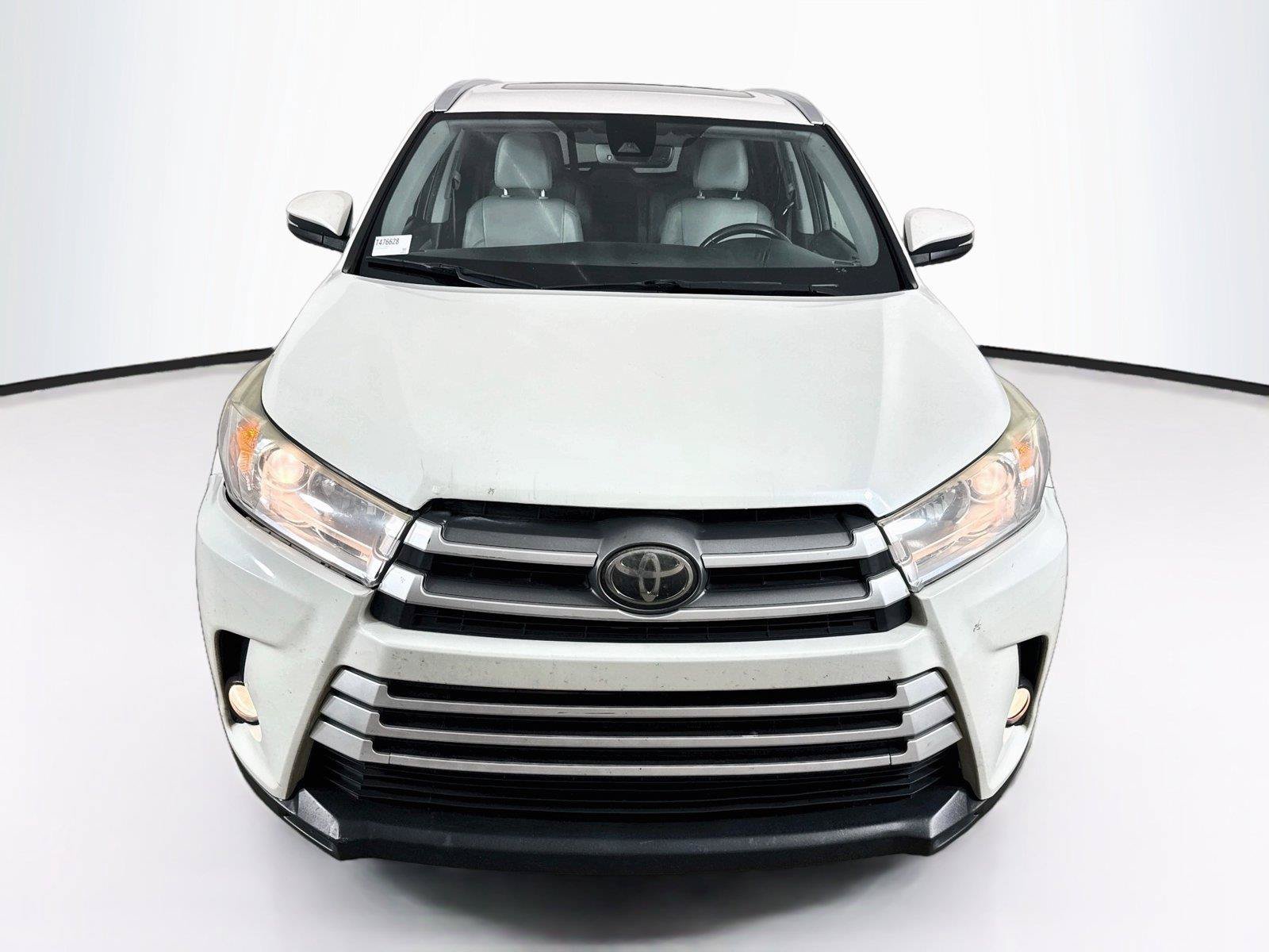 Used 2017 Toyota Highlander XLE AWD/4WD image 8