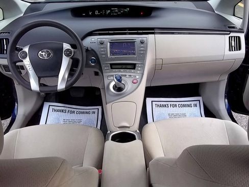 Used 2014 Toyota Prius Three FWD image 16