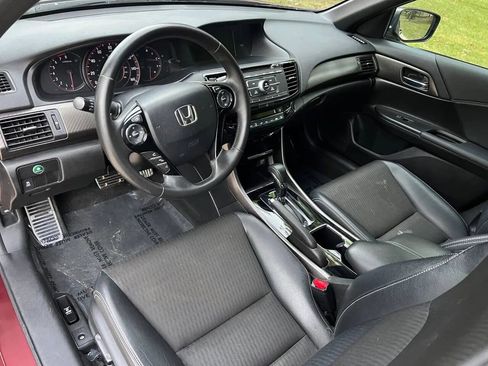 Used 2016 Honda Accord Sport image 15