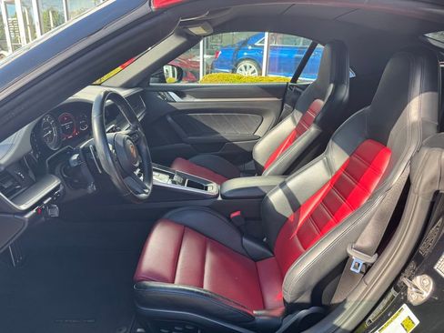 Used 2021 Porsche 911 Turbo S image 33