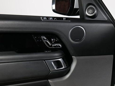 Used 2020 Land Rover Range Rover HSE image 27