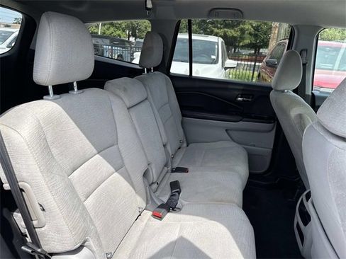 Used 2018 Honda Pilot LX image 9