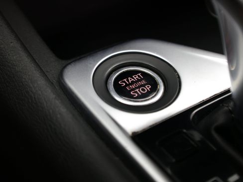 Used 2021 Nissan Sentra SV FWD image 18