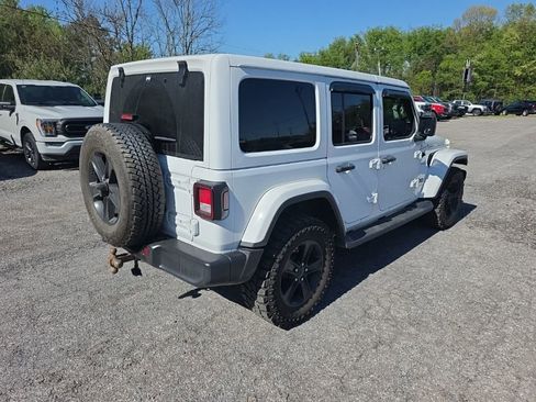 Used 2021 Jeep Wrangler Unlimited Sahara AWD/4WD image 3