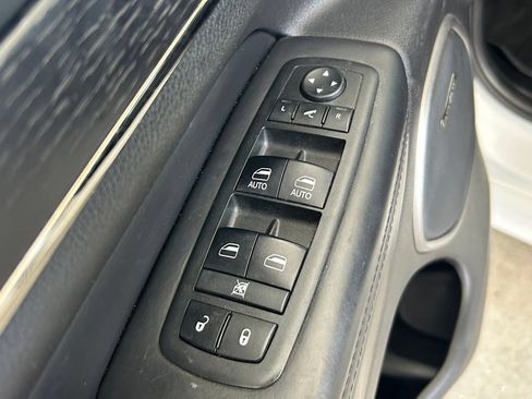 Used 2018 Jeep Grand Cherokee High Altitude RWD image 44