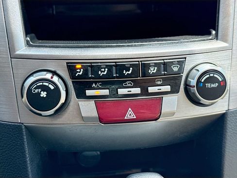 Used 2013 Subaru Outback 2.5i AWD/4WD image 16