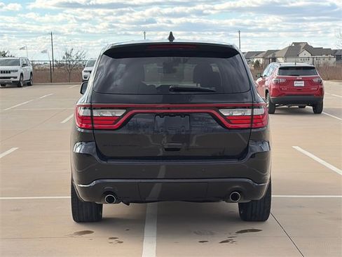 Used 2021 Dodge Durango SXT image 8