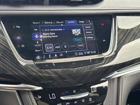 Used 2020 Cadillac XT6 Premium Luxury FWD image 25