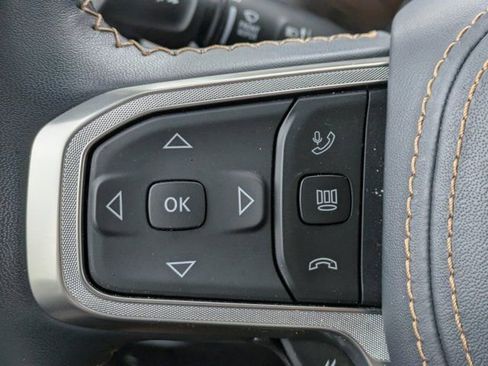 Used 2025 RAM 1500 Tungsten AWD/4WD image 22