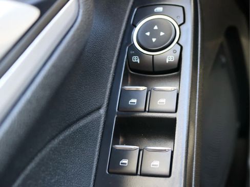 Used 2025 Ford Escape Platinum image 19