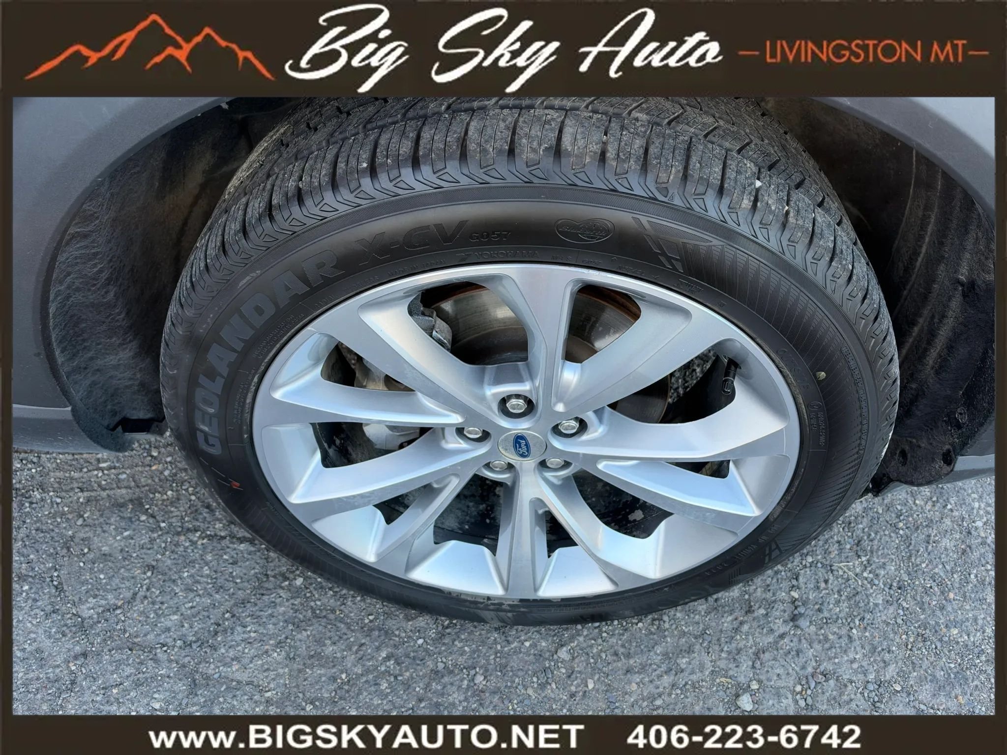 Used 2022 Ford Explorer Platinum w/ Equipment Group 601A AWD/4WD image 9