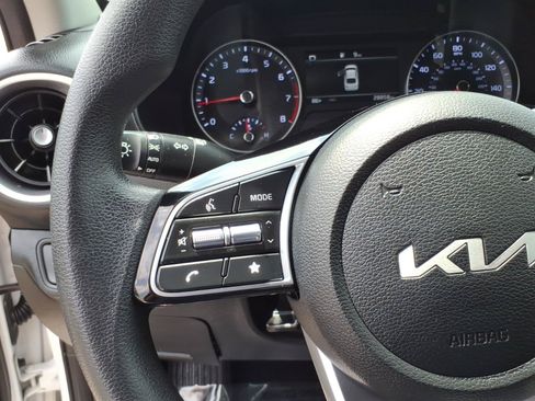 Used 2024 Kia Forte LXS FWD image 15