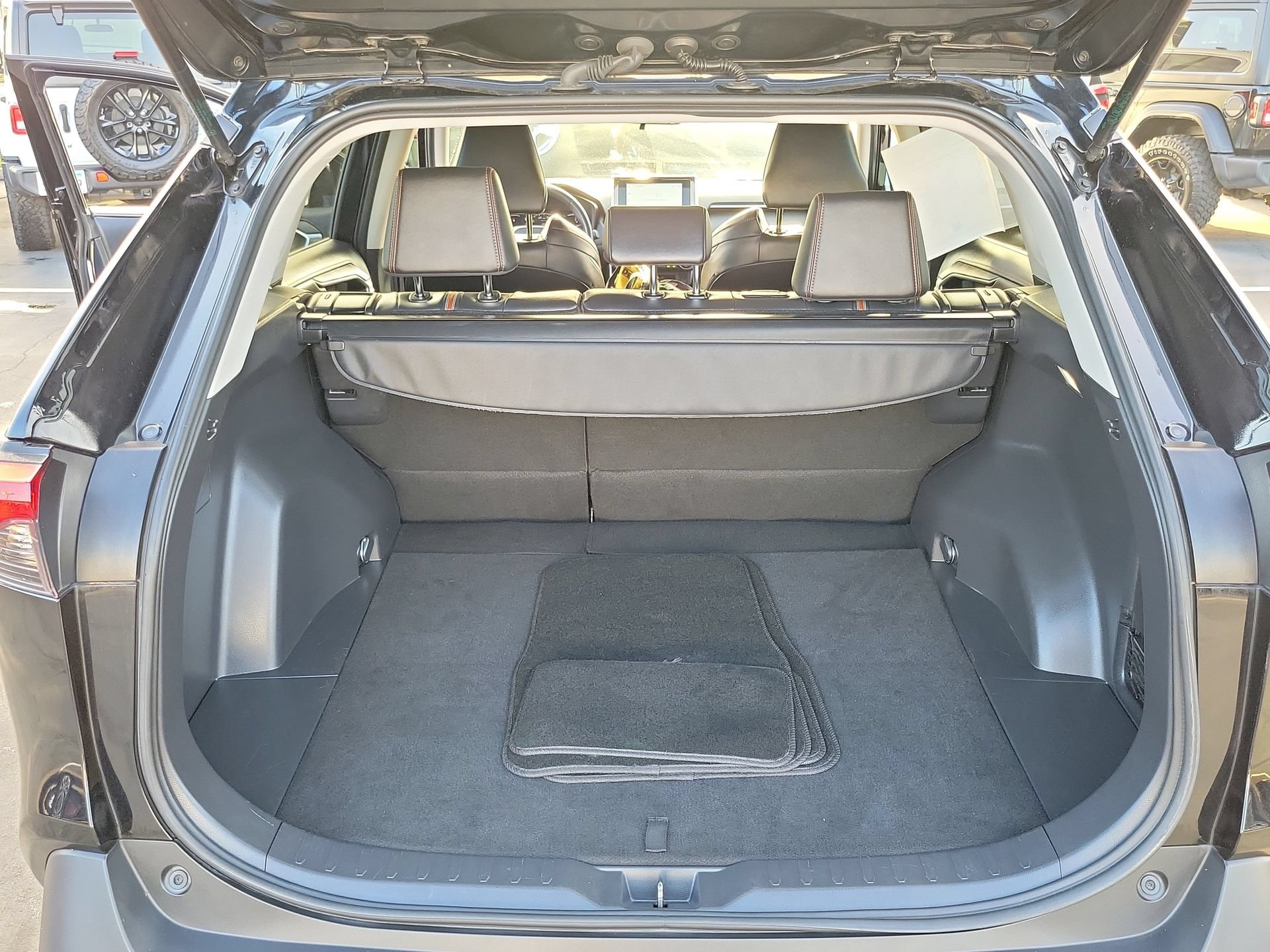 Used 2024 Toyota RAV4 Adventure AWD/4WD image 20