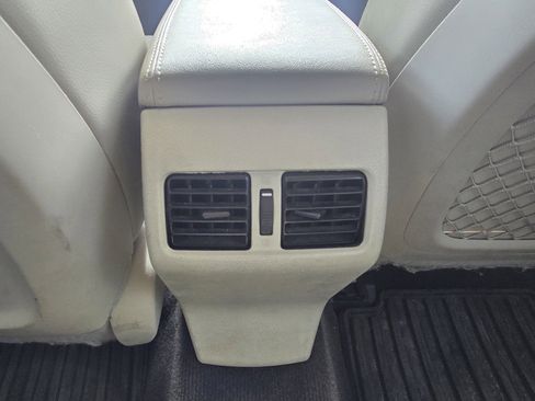 Used 2014 Subaru Outback 3.6R Limited image 28