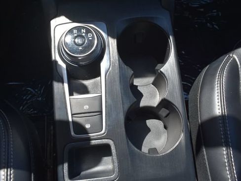 Used 2023 Ford Escape Platinum AWD/4WD image 32