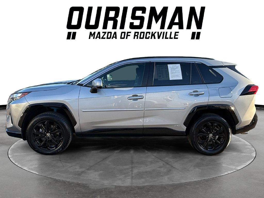 Used 2022 Toyota RAV4 SE w/ Convenience Package AWD/4WD image 3