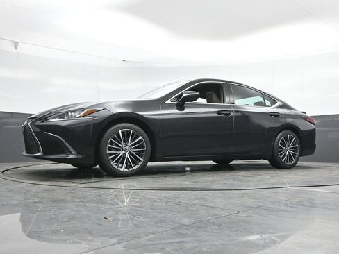 Used 2023 Lexus ES 350 w/ Premium Package FWD image 43