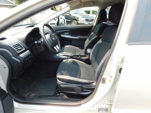 Used 2017 Subaru Crosstrek 2.0i Premium AWD/4WD image 6