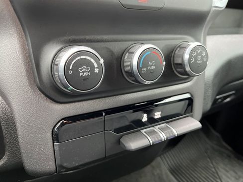 Used 2022 RAM 1500 Big Horn image 37