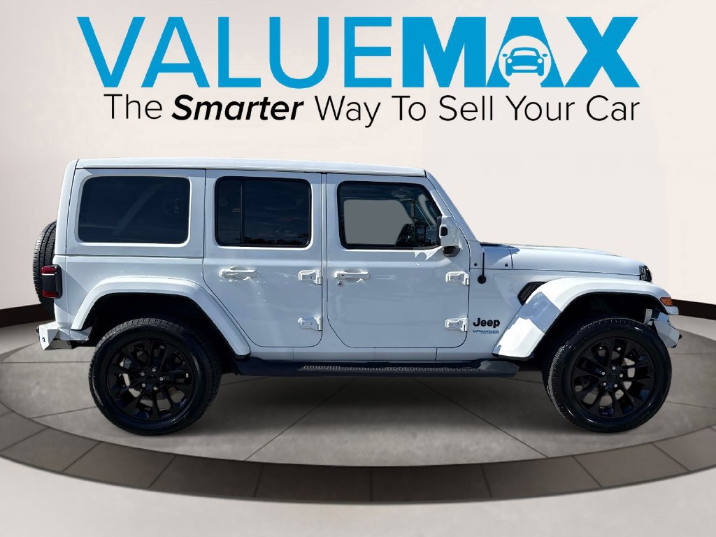 Used 2021 Jeep Wrangler Unlimited Sahara AWD/4WD image 2
