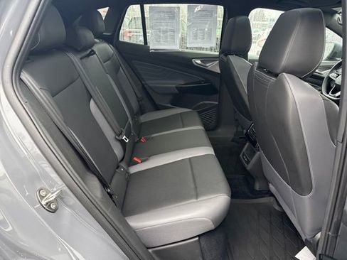 Used 2023 Volkswagen ID.4 Pro S image 12