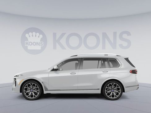 Used 2026 BMW X7 xDrive40i AWD/4WD image 2