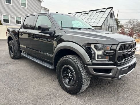Used 2018 Ford F150 Raptor w/ Equipment Group 802A Luxury image 13