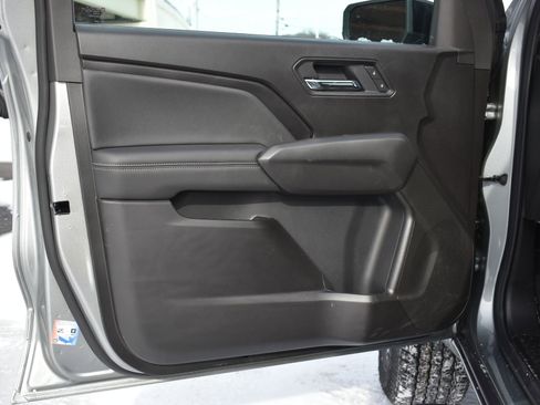 New 2026 GMC Canyon Elevation w/ Convenience Package image 11