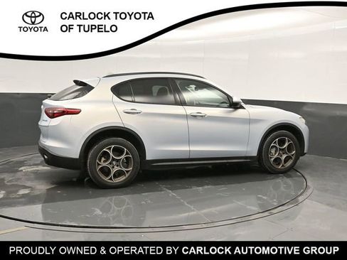 Used 2022 Alfa Romeo Stelvio Sprint image 4