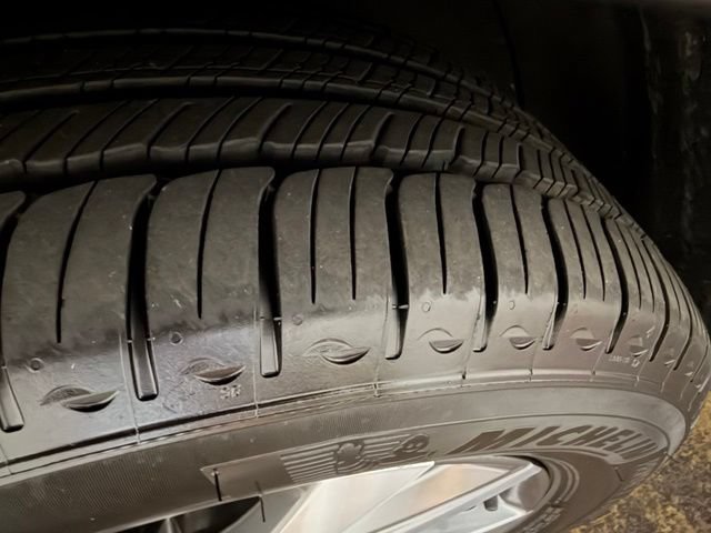 Used 2024 Chevrolet Equinox LT w/ LPO, Floor Liner Package FWD image 11