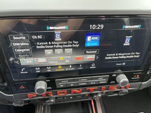 Used 2025 Nissan Frontier PRO-4X w/ Pro Convenience Package image 12