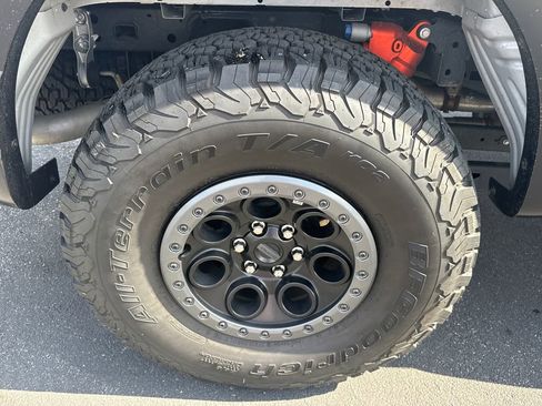 Used 2025 Ford F150 Raptor AWD/4WD image 17