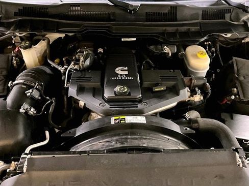 Used 2014 RAM 2500 Tradesman w/ Chrome Appearance Group image 29