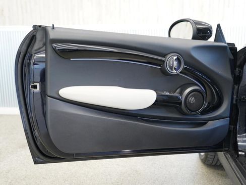 Used 2023 MINI Cooper SE image 29