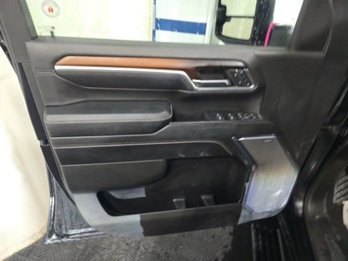 Used 2024 GMC Sierra 2500 Denali w/ Denali Reserve Package image 27